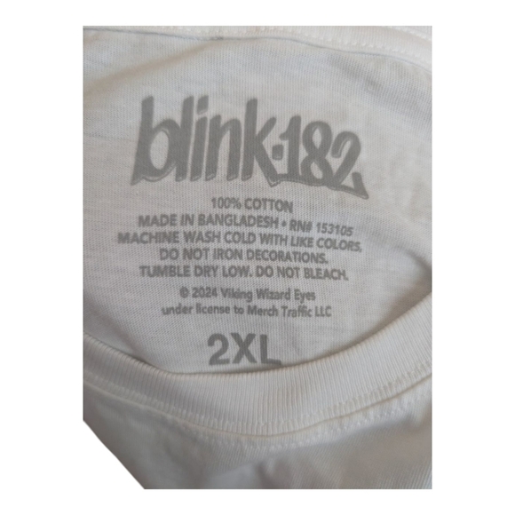 NWT Blink-182 Graphic Tee - All The Small Things (Like Tags) Attached! XXL - Picture 3 of 5